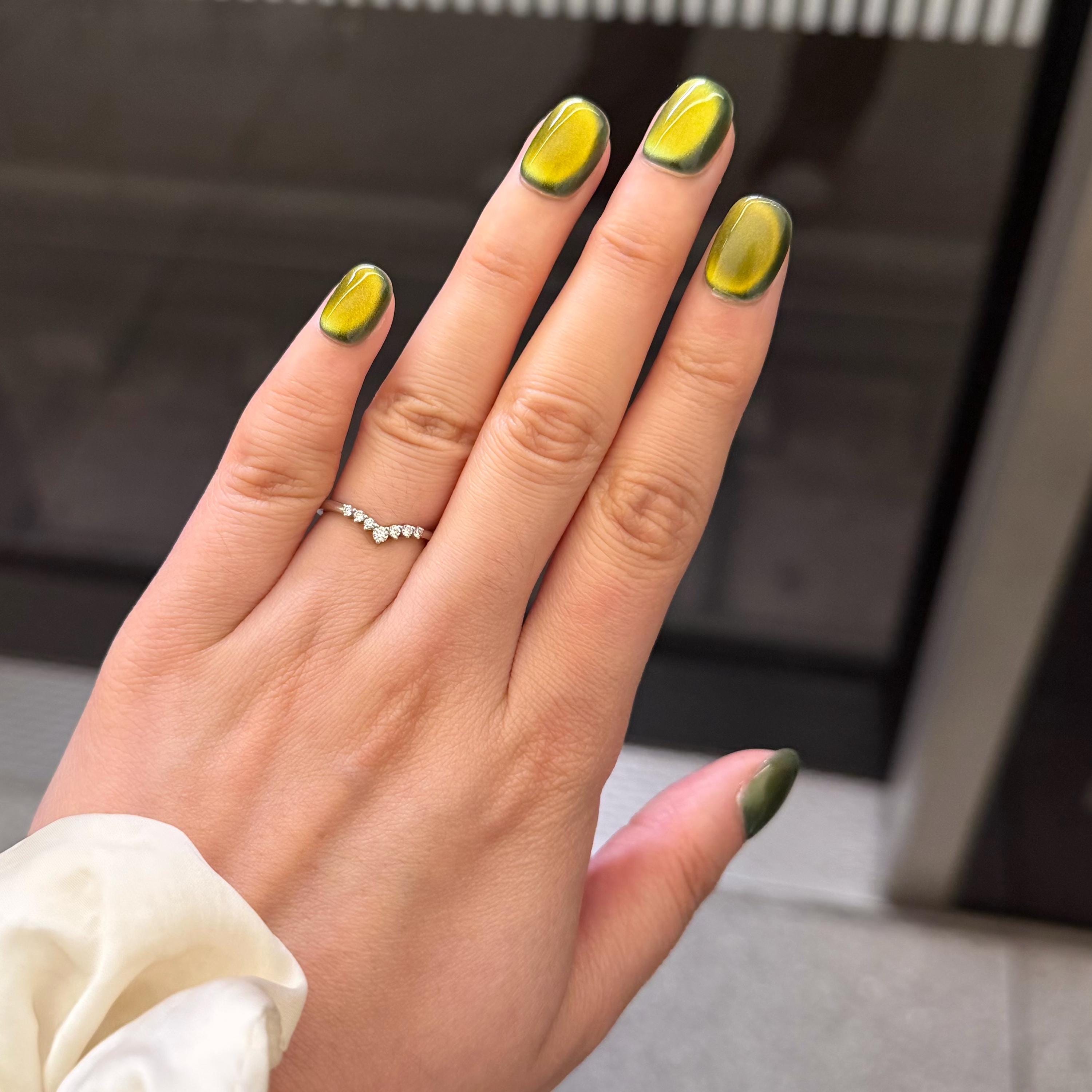 Handmade Green Cat Eye Short Square Press On Nails – Shimmering Gel Manicure