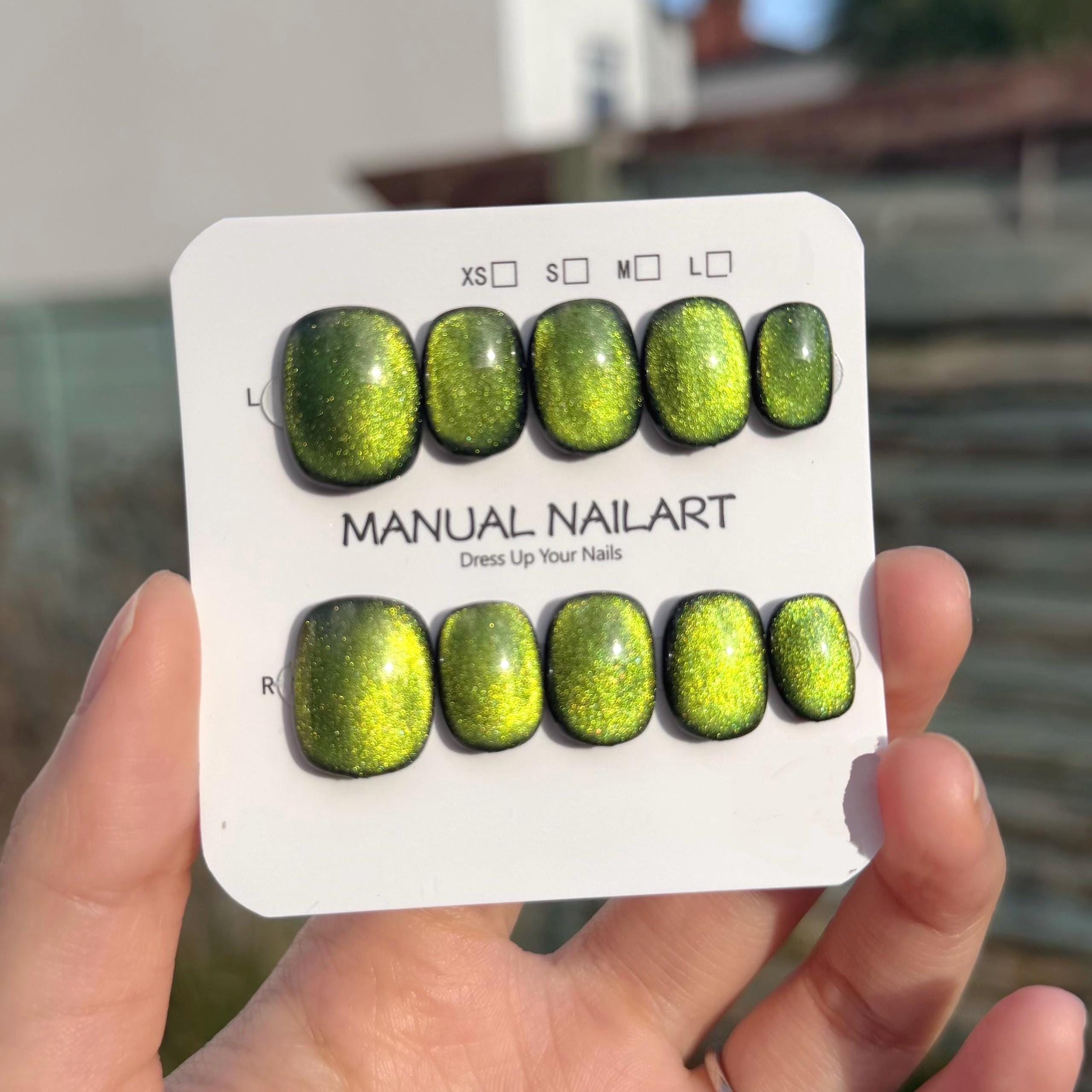 Handmade Cat Eye Press On Nails - Short Almond Reusable False Nails, Jade Green Nail set