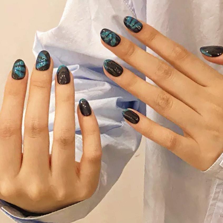 Handmade Short Black Press On Nails: Shimmer Butterfuly False Nails Almond Fake Nails