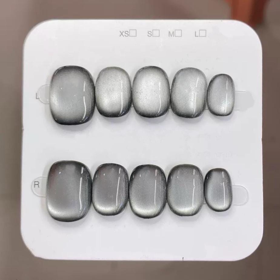 Handmade Steel Color Cat Eye Press On Nails - Short Almond Reusable False Nails