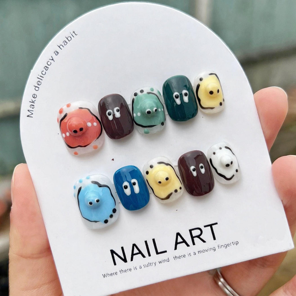 Cartoon Doodle Press On Nails: Fun 3D Blob Design with Glue